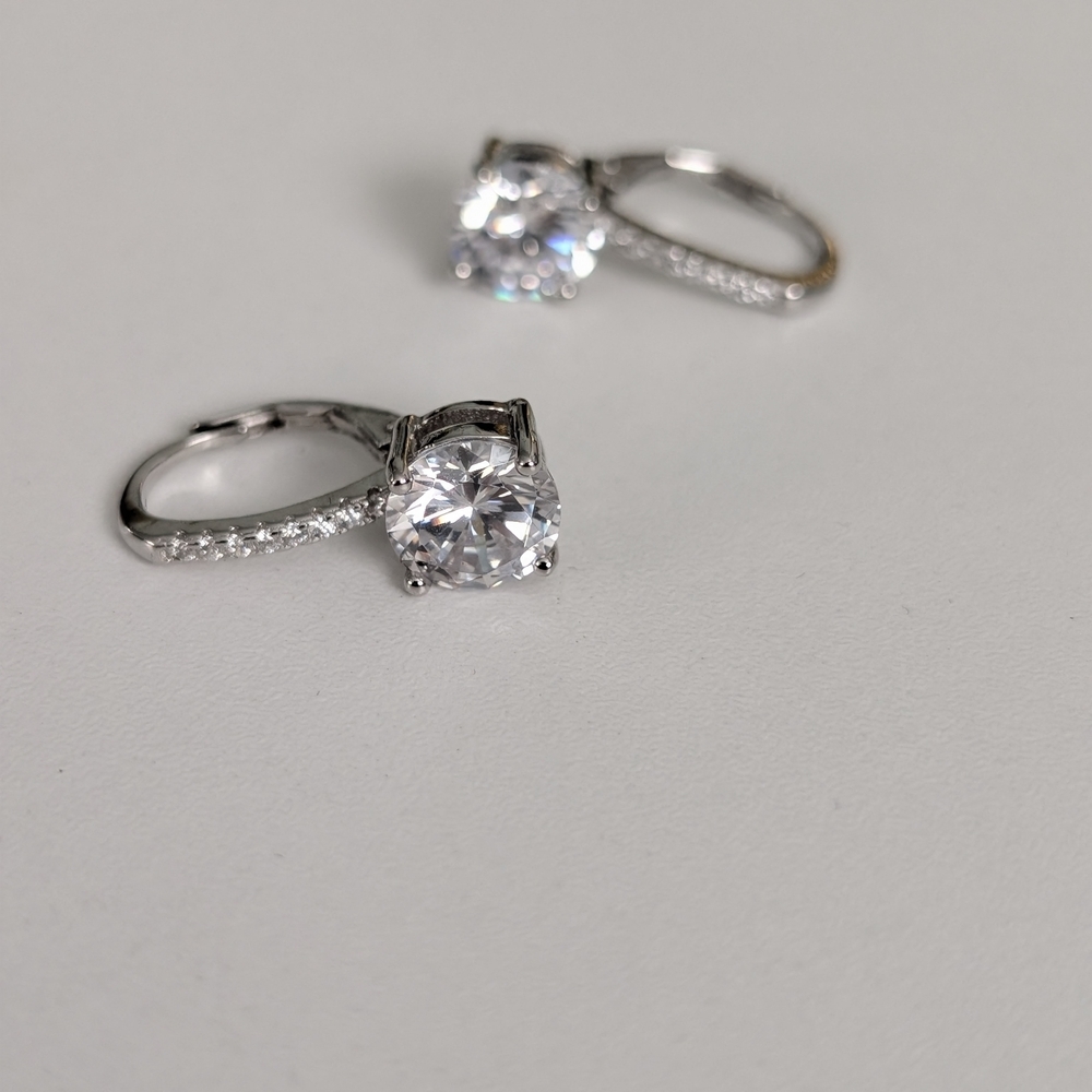 .925 Stunning Silver Crystal Earrings